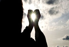 问鼎娱乐官网:心碎18岁郭嘉璇不幸离世,父亲送别痛哭大喊“儿子”.